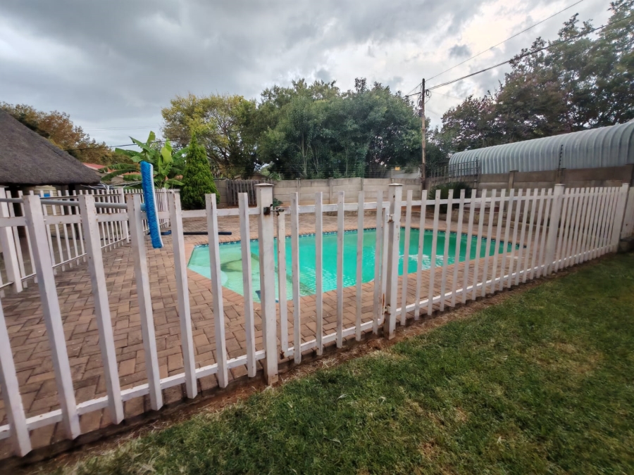 3 Bedroom Property for Sale in Vaalpark Free State